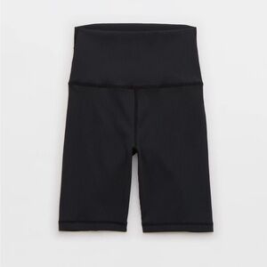 OFFLINE By Aerie Ribbed 7" Bike Short size small NWOT. High waisted